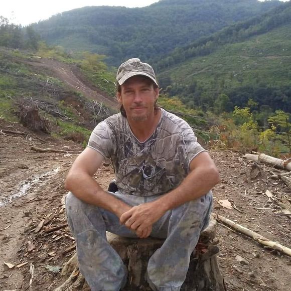 Meet your Posher, David - Picture 1 of 1